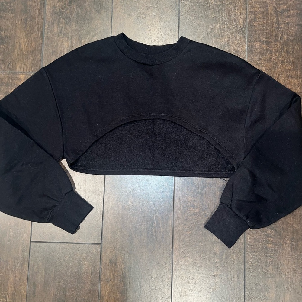 Cropped Crewneck